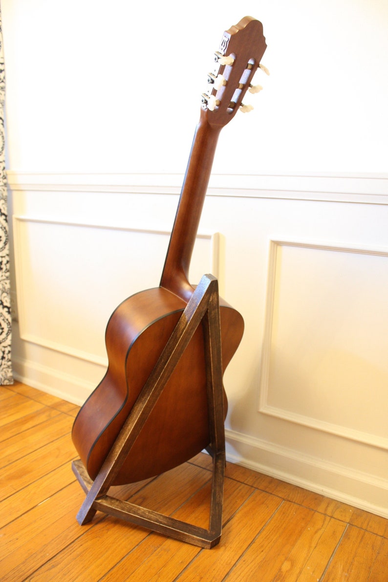 Acoustic Wood Guitar Floor Stand – Hammer and Nail Studios