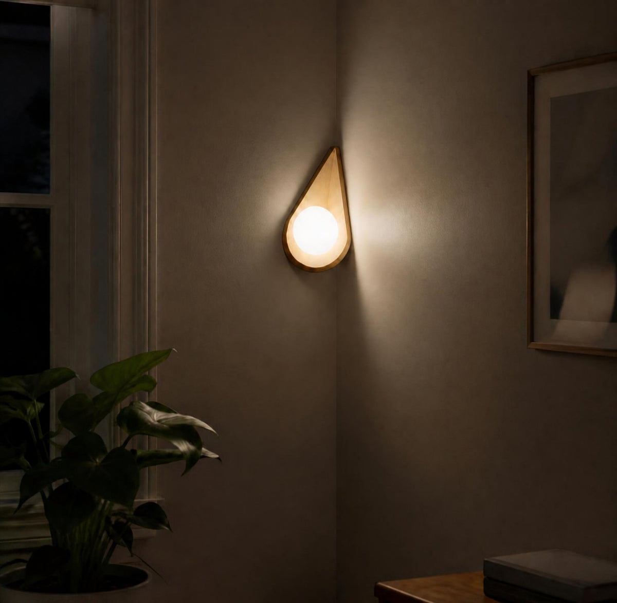 Corner Globe Light