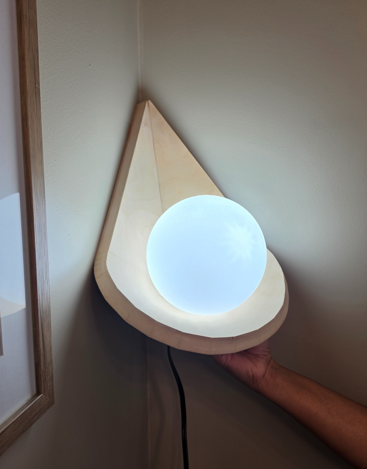 Corner Globe Light